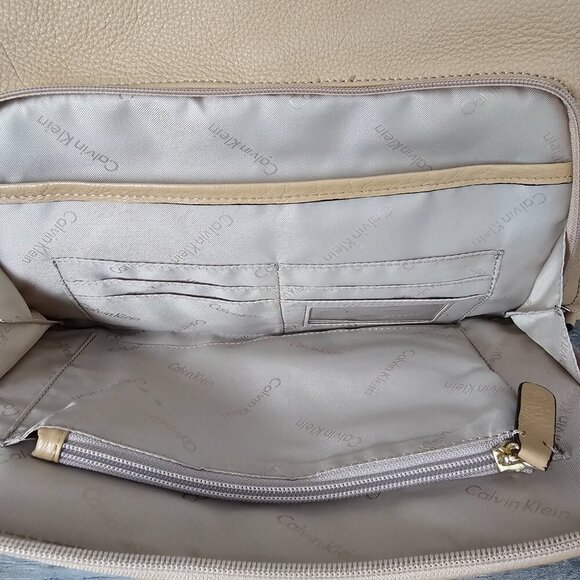 Calvin Klein Leather Beige Carryall Organizing Tote Shoulder Bag - Picture 4 of 14